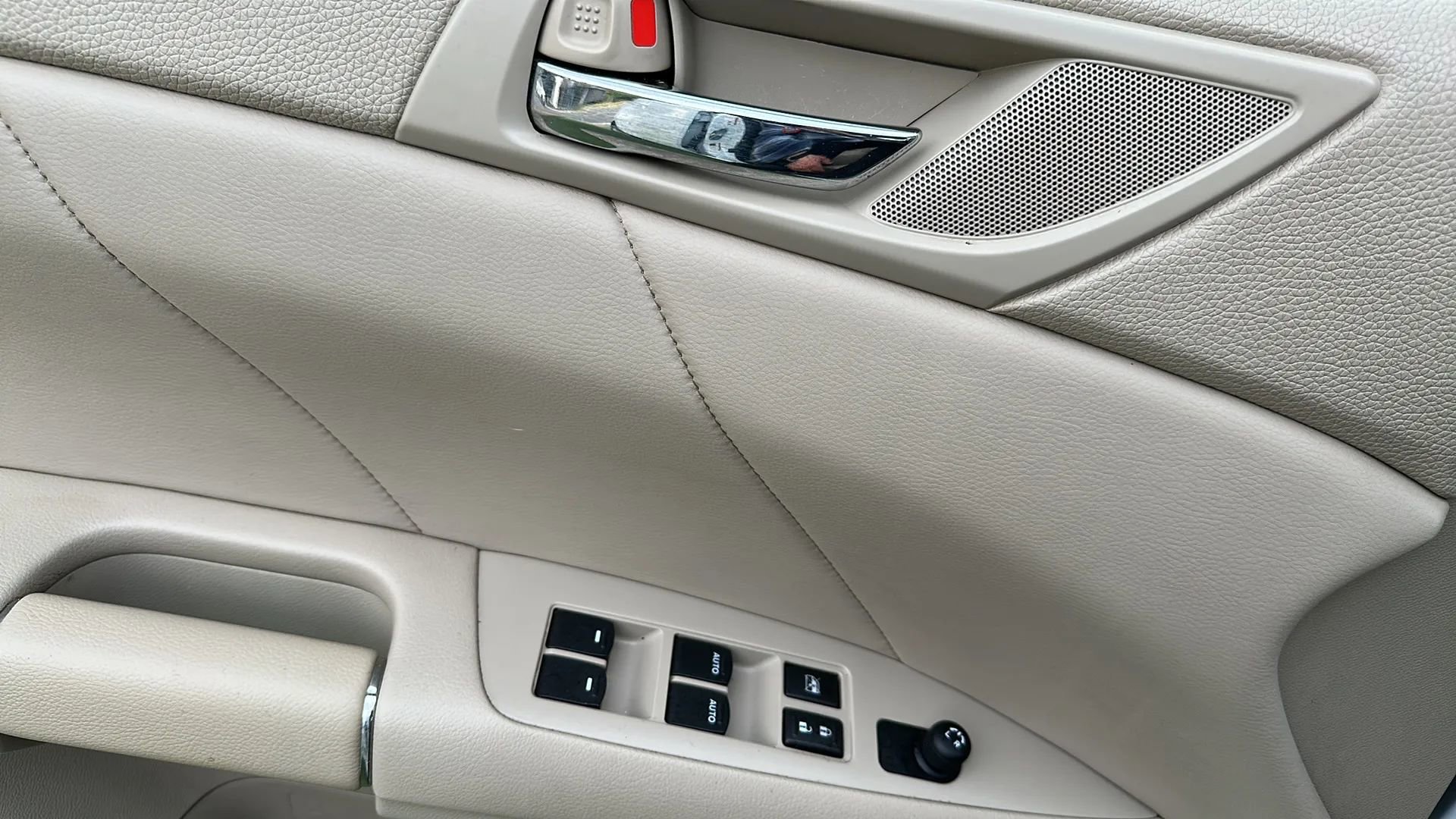 Used 2012 Suzuki Kizashi SE image 39