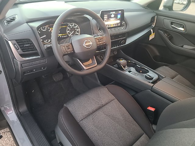New 2027 Nissan Rogue SV w/ Cold Weather Package AWD/4WD image 13