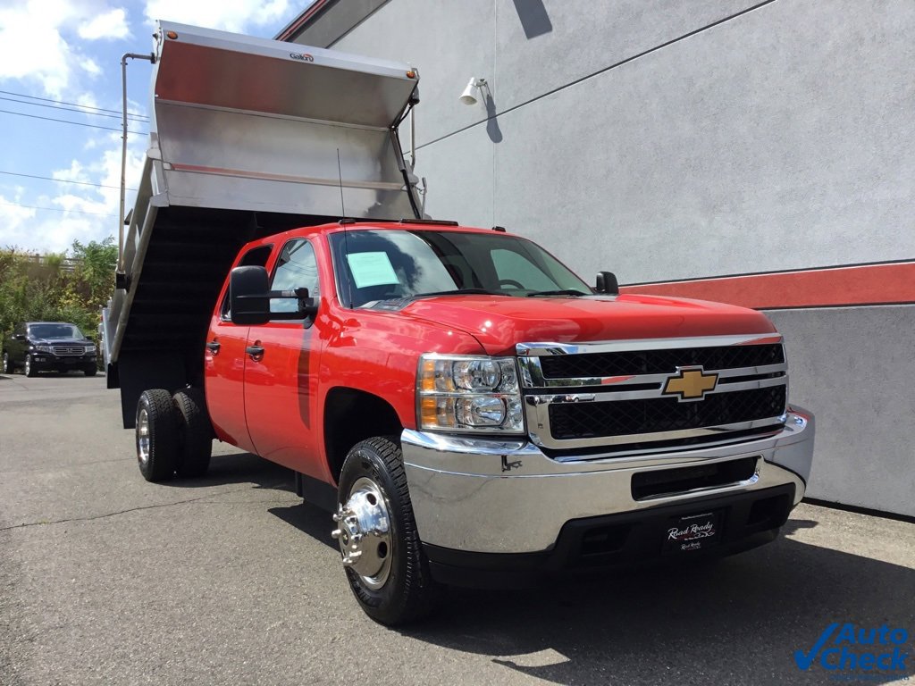 Used 2013 Chevrolet Silverado 3500 W/T w/ Snow Plow Prep Package image 3