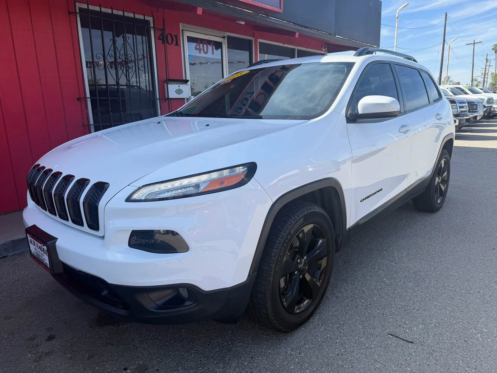 Used 2018 Jeep Cherokee Latitude w/ Altitude Package image 2