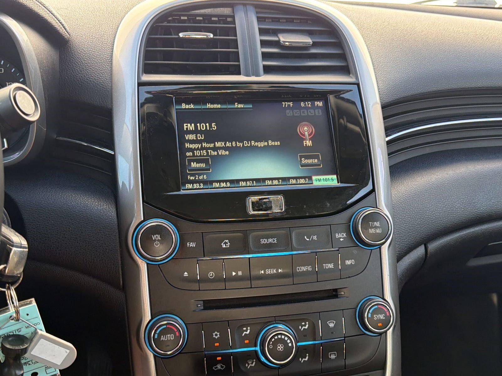Used 2014 Chevrolet Malibu LT FWD image 21