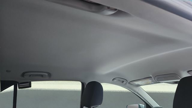 Used 2023 Chevrolet Equinox LT image 16