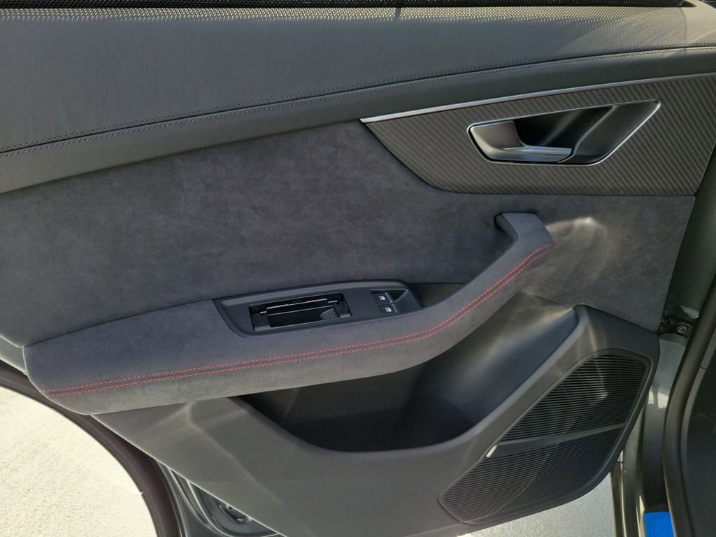 New 2026 Audi RS Q8 performance image 27