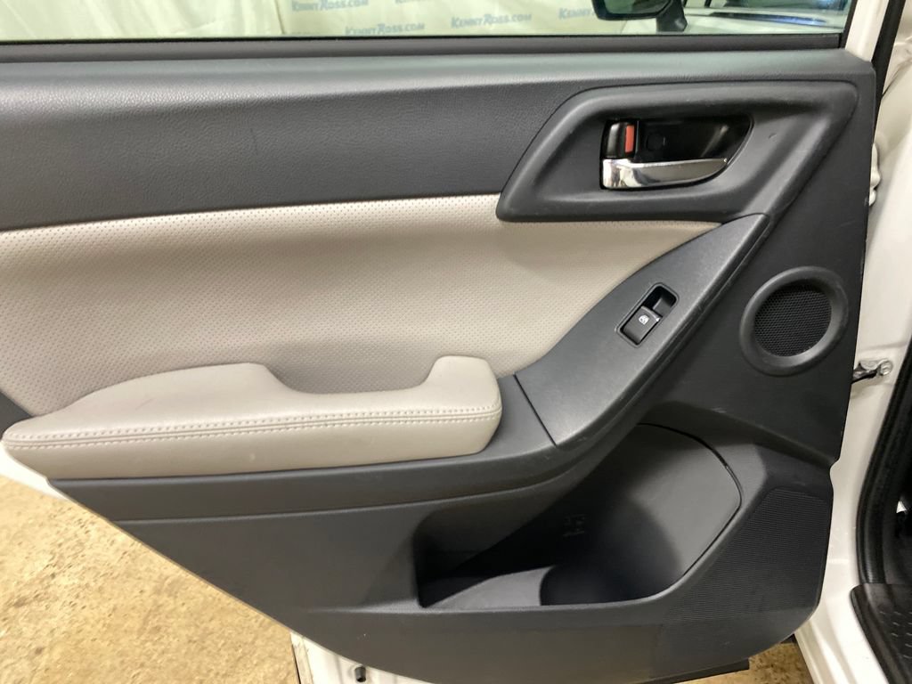 Used 2018 Subaru Forester 2.5i Limited AWD/4WD image 15