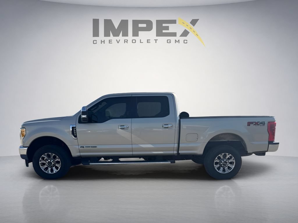 Used 2017 Ford F250 XLT w/ XLT Premium Package AWD/4WD image 2