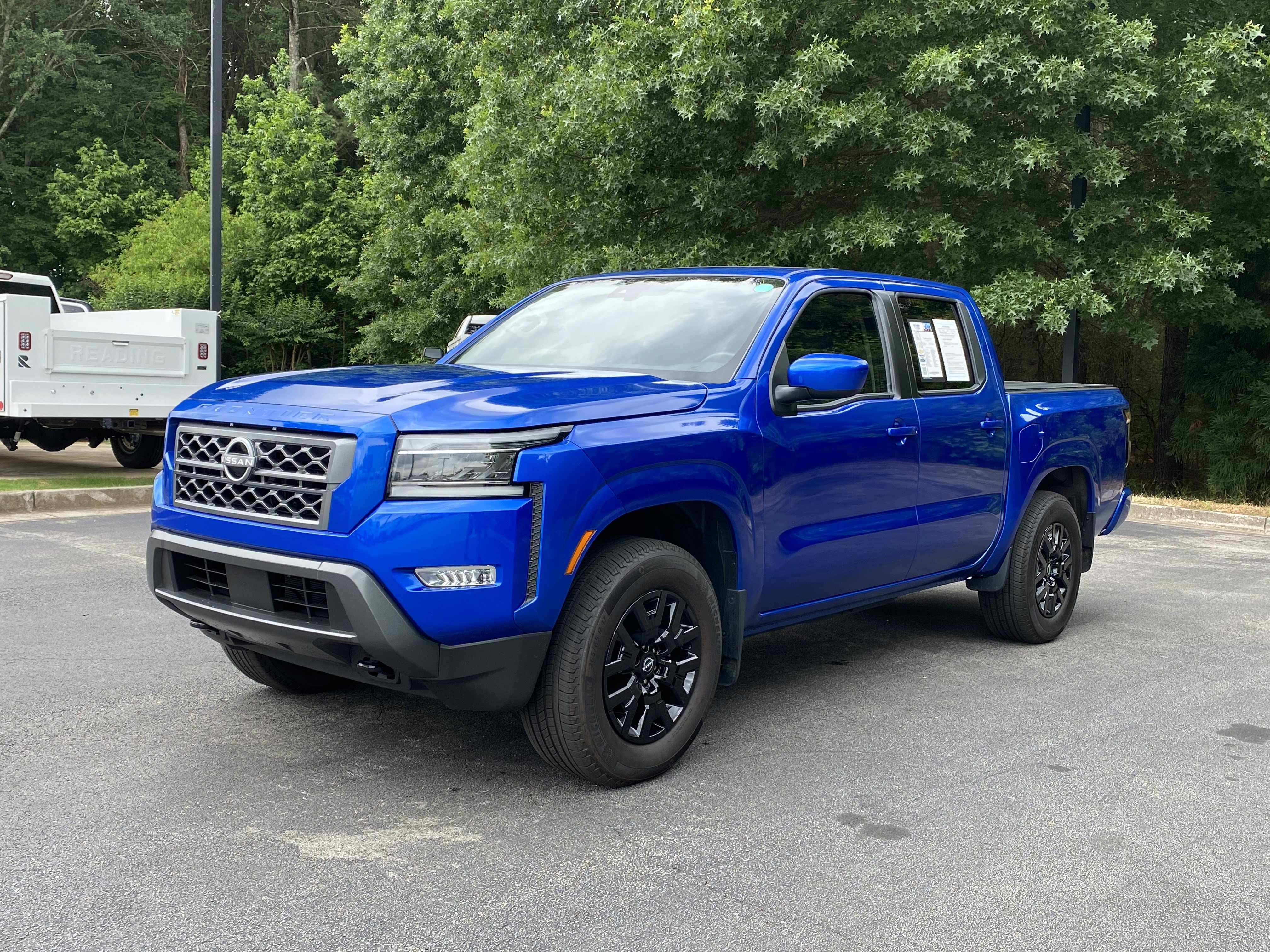 Used 2024 Nissan Frontier SL w/ Technology Package AWD/4WD image 5