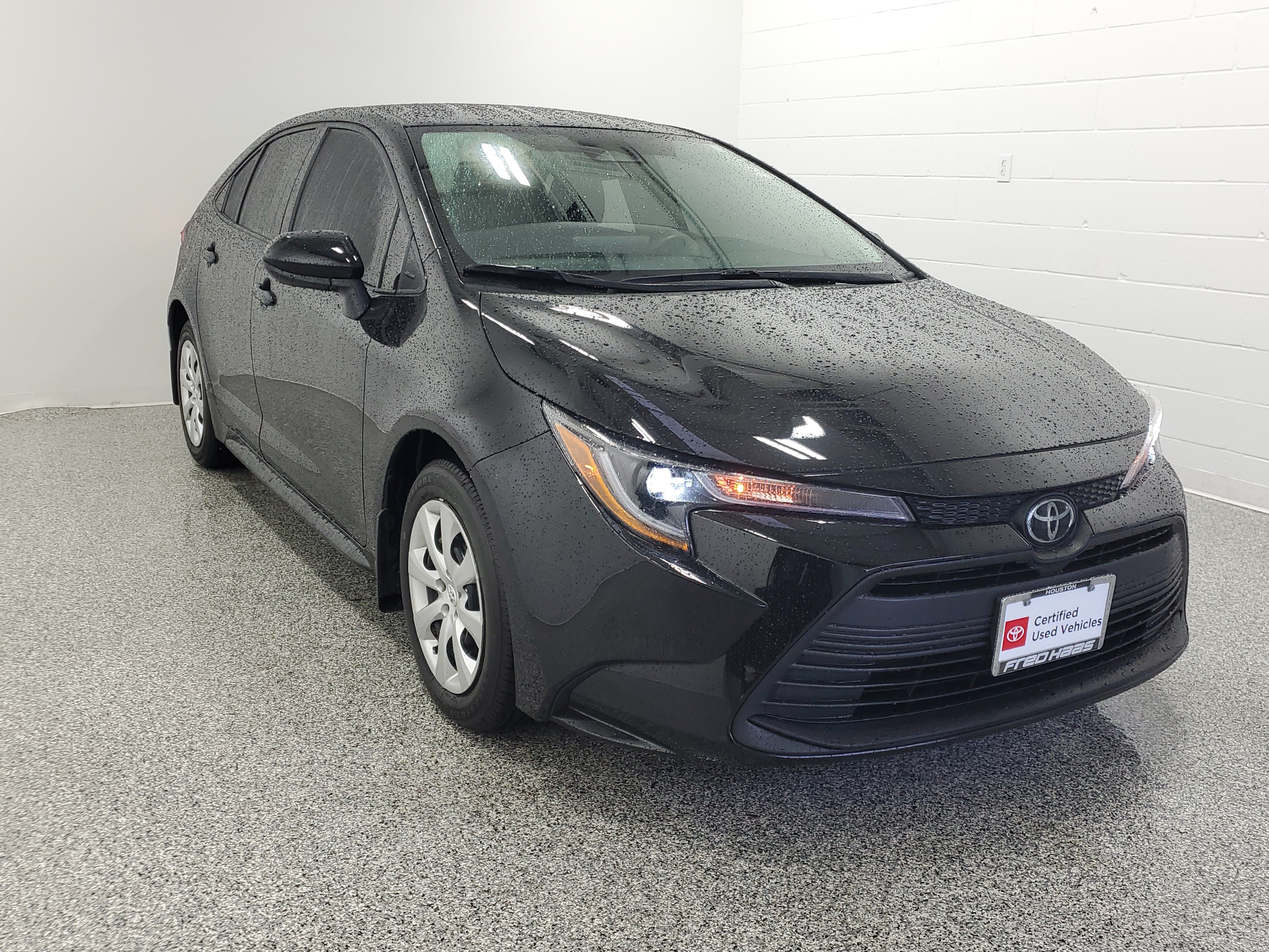 Certified 2026 Toyota Corolla LE FWD image 3