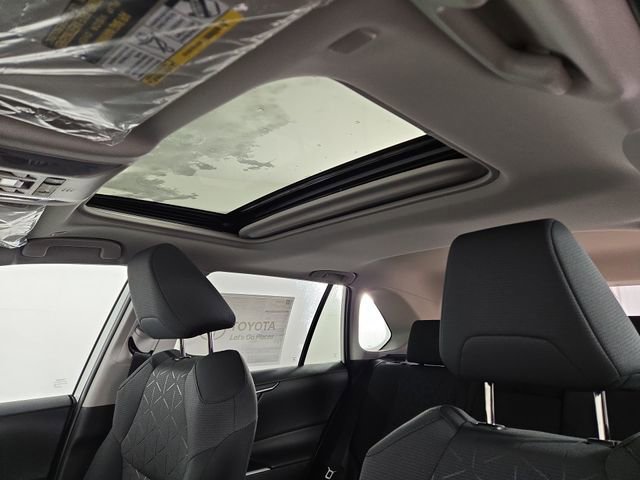 New 2025 Toyota RAV4 XLE image 33