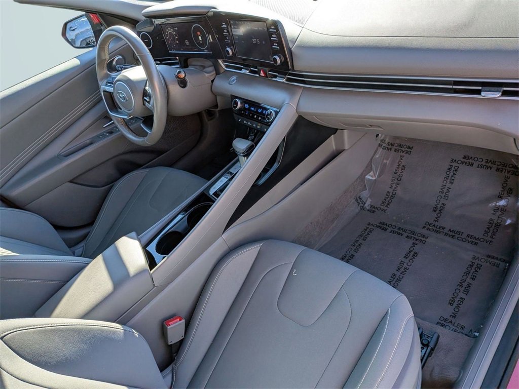 Used 2022 Hyundai Elantra SEL w/ Convenience Package image 30