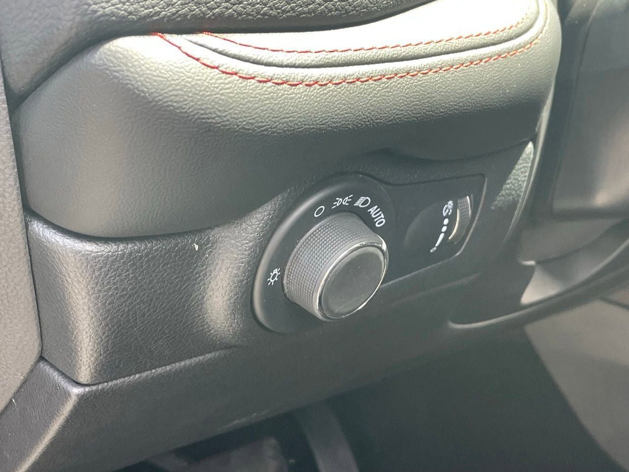 Used 2024 Dodge Durango R/T AWD/4WD image 8