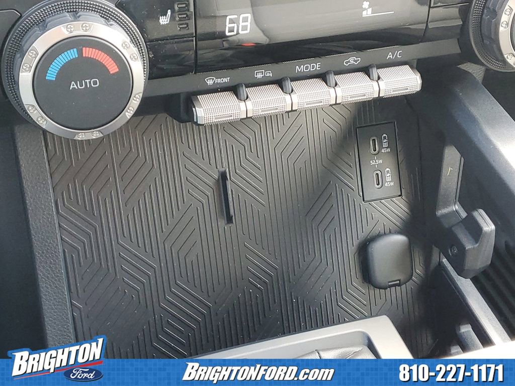 Used 2025 Toyota Tacoma TRD Sport AWD/4WD image 23