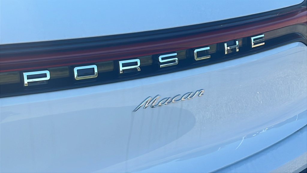 New 2026 Porsche Macan AWD/4WD image 13