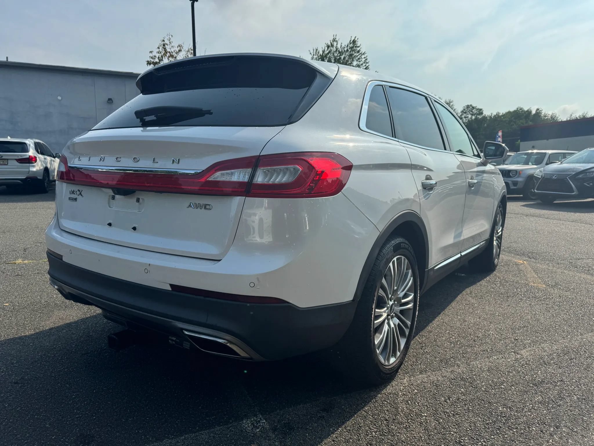 Used 2017 Lincoln MKX Reserve w/ Lincoln MKX Climate Package AWD/4WD image 5