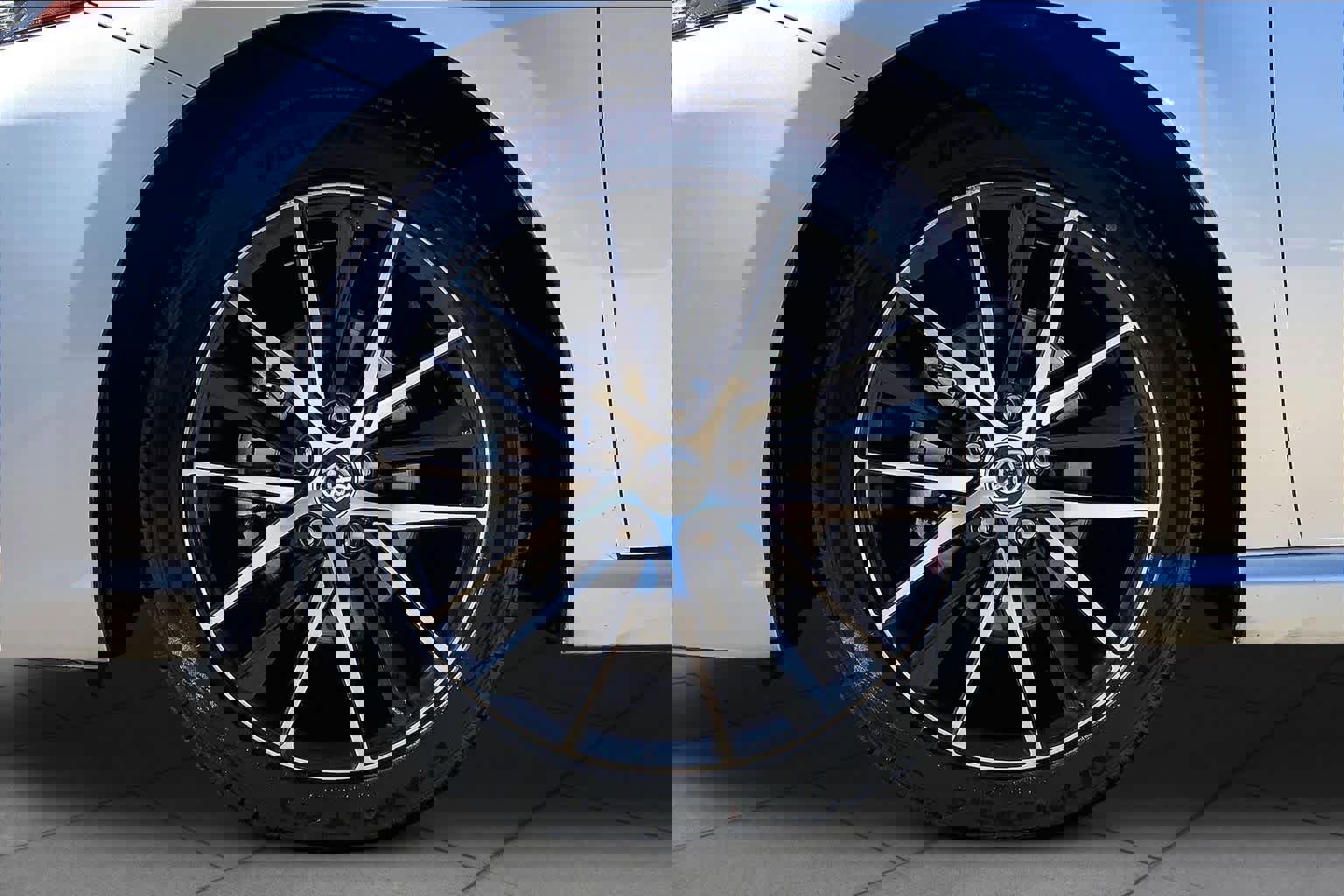 Used 2024 Toyota Camry SE FWD image 11