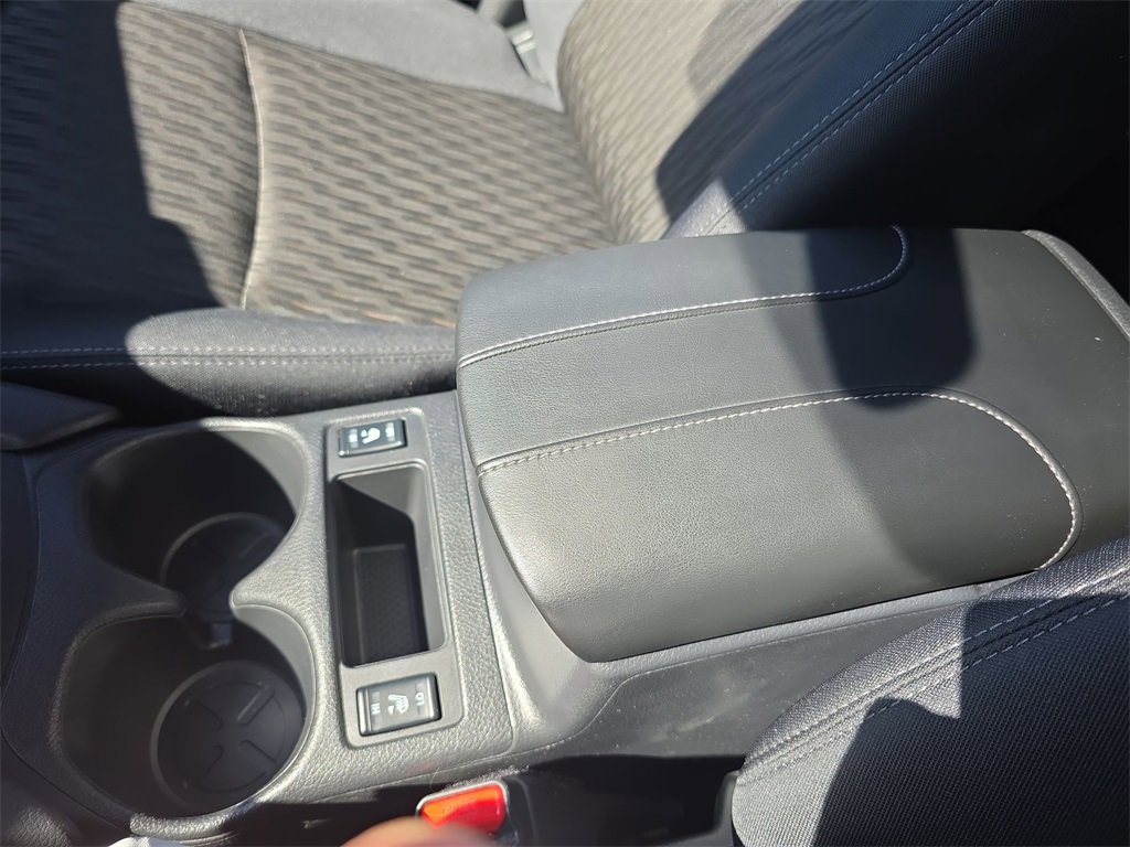 Used 2019 Nissan Rogue SV image 21