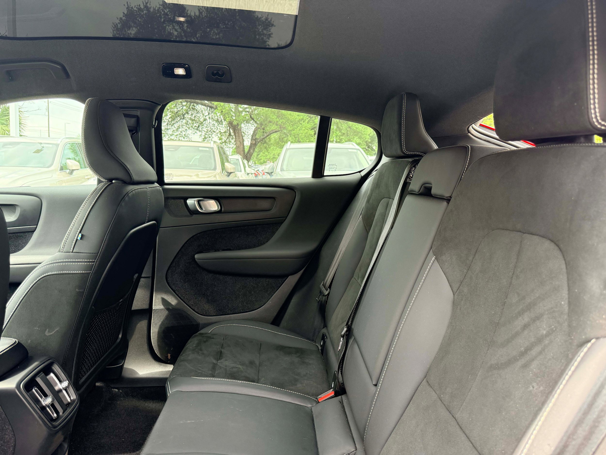 Certified 2023 Volvo C40 P8 Recharge Plus AWD/4WD image 13