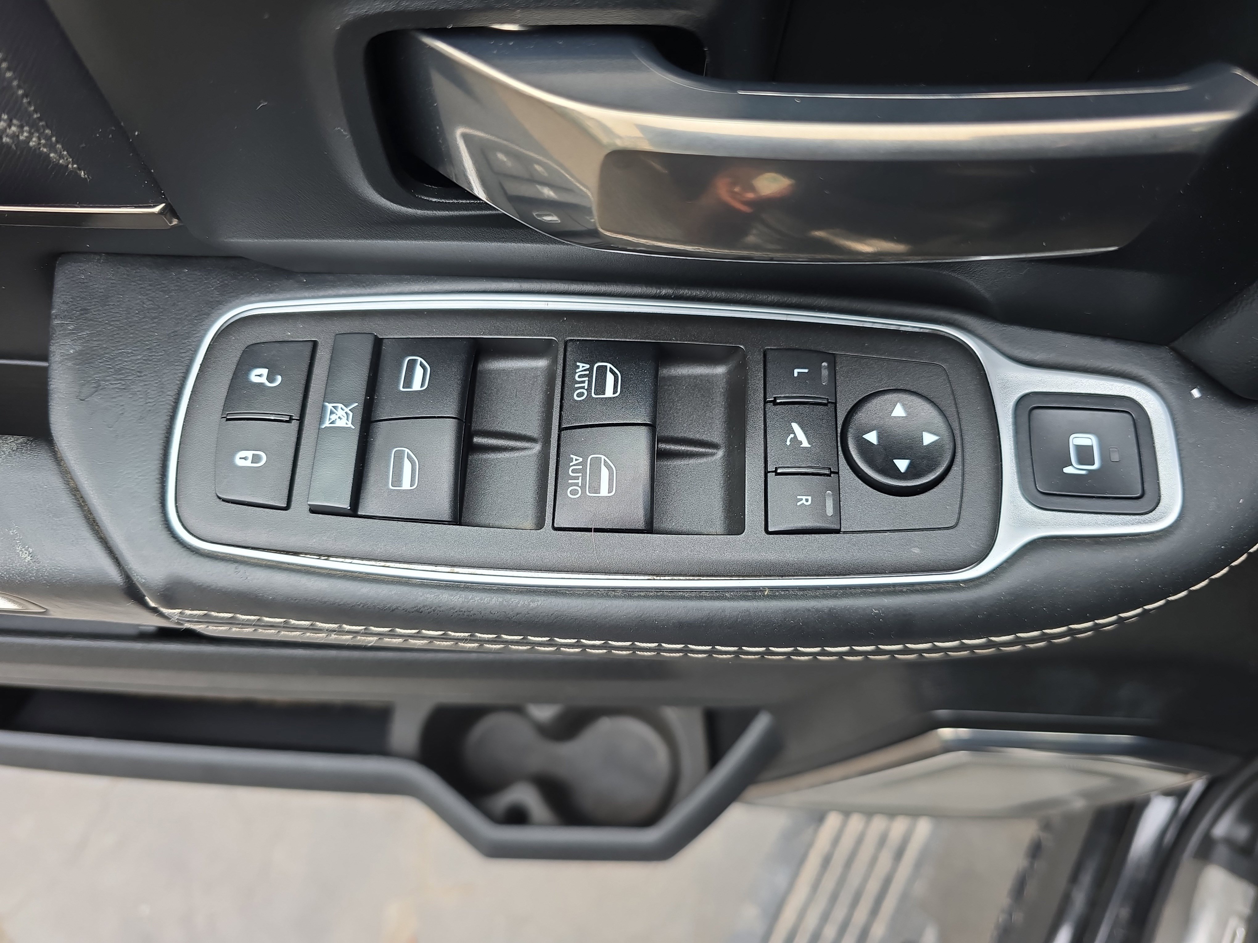 Used 2021 RAM 3500 Limited AWD/4WD image 27