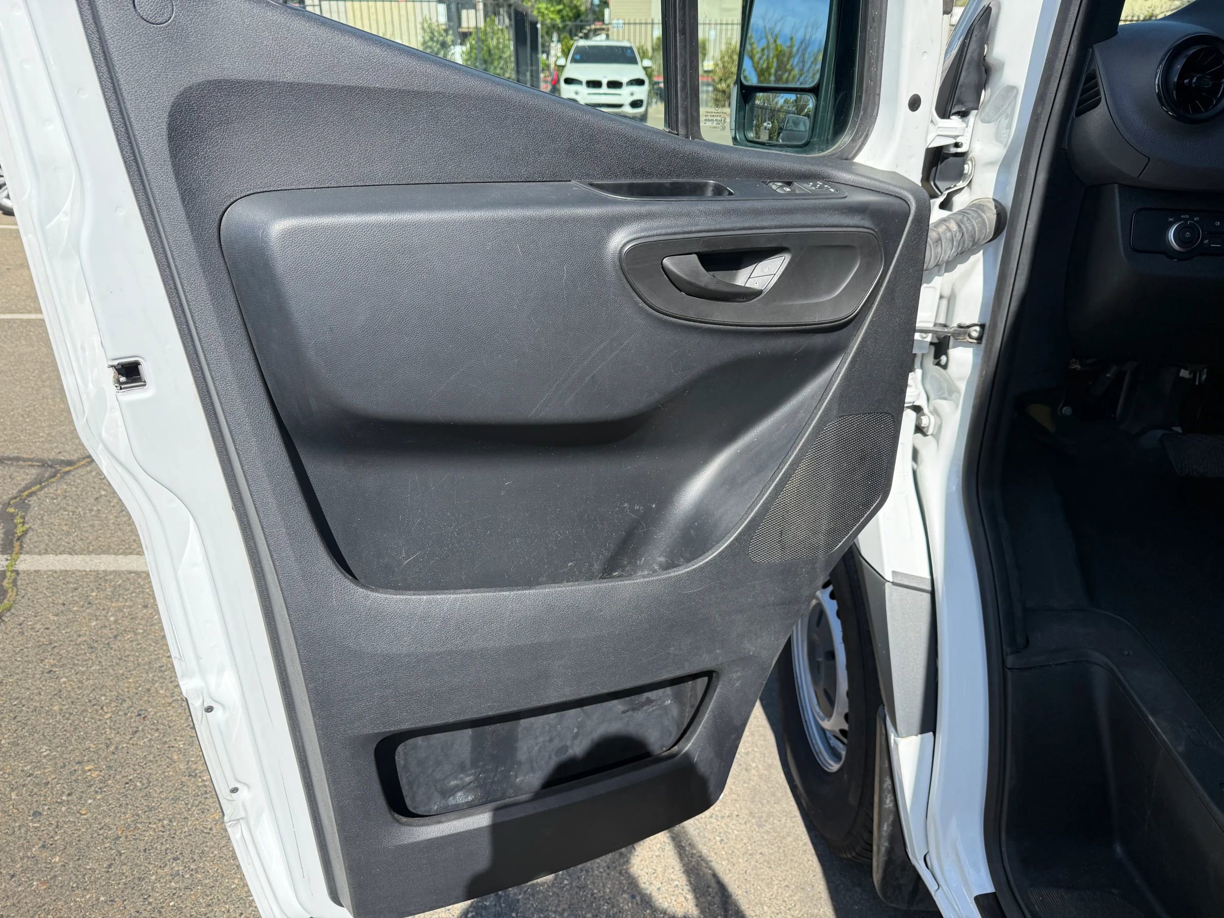 Used 2022 Mercedes-Benz Sprinter 1500 image 10