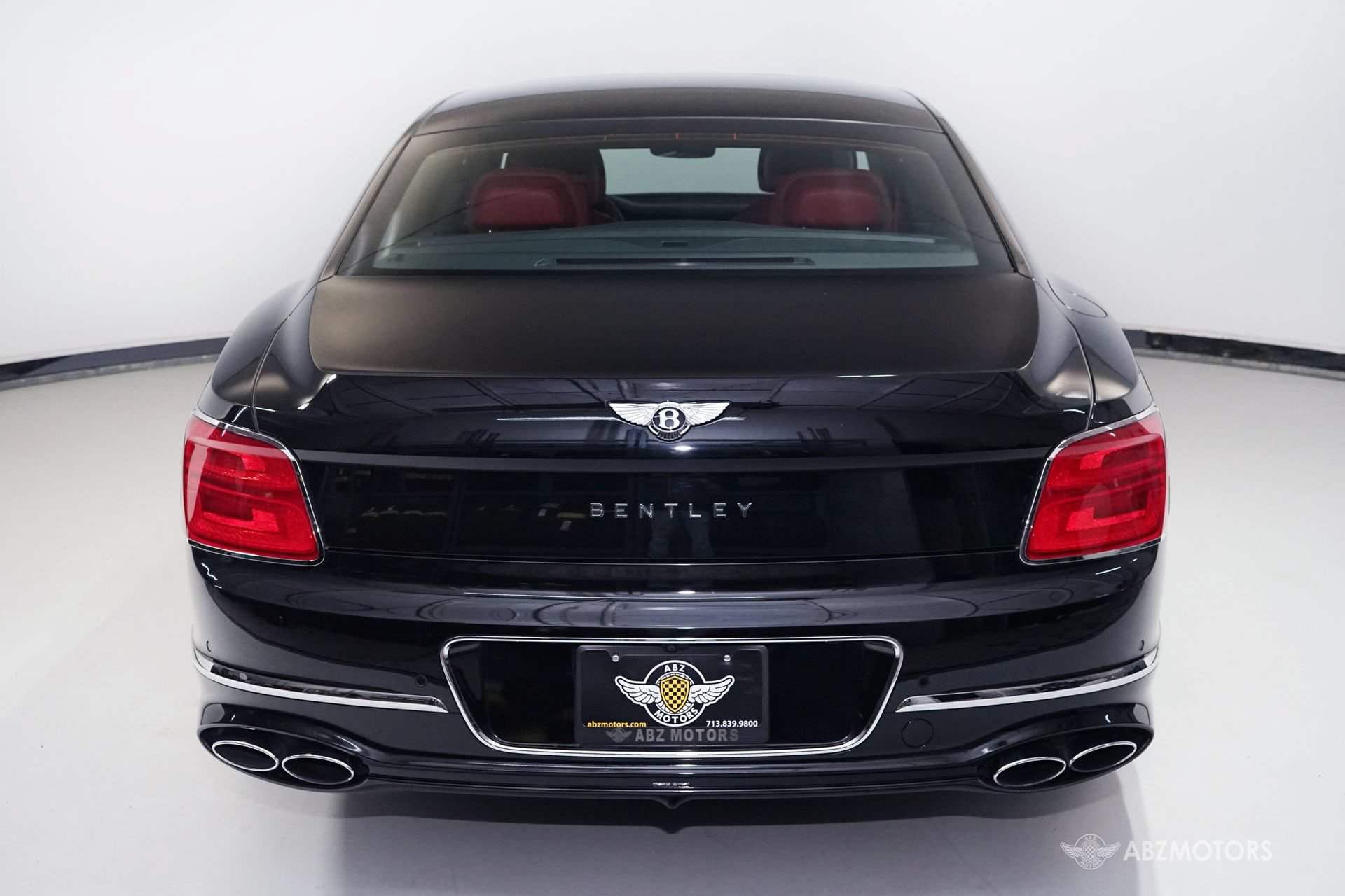 Used 2022 Bentley Flying Spur Plug-In Hybrid AWD/4WD image 8