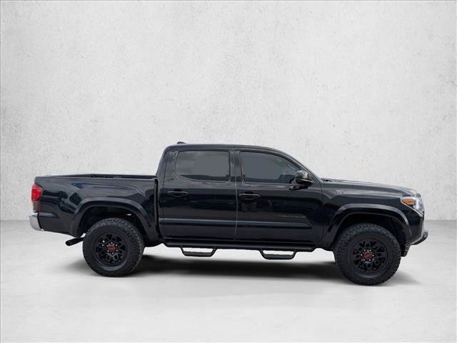 Used 2022 Toyota Tacoma SR5 RWD image 4