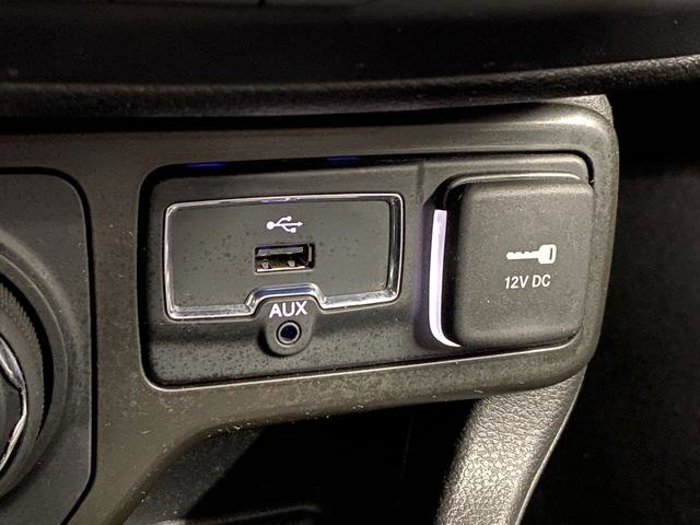 Used 2020 Jeep Renegade Altitude image 24