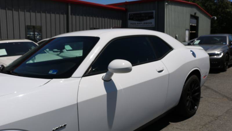 Used 2015 Dodge Challenger R/T w/ Quick Order Package 22B R/T RWD image 4