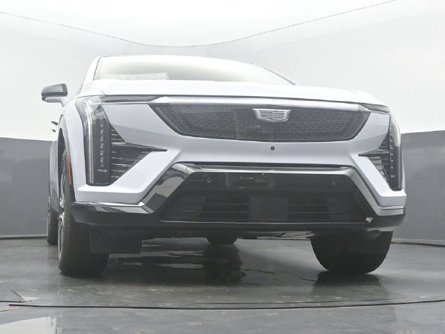 New 2026 Cadillac Optiq Sport 1 w/ LPO, Floor Liner Package AWD/4WD image 54