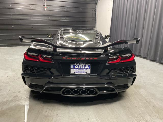 Used 2023 Chevrolet Corvette Z06 w/ Z07 Performance Package image 3