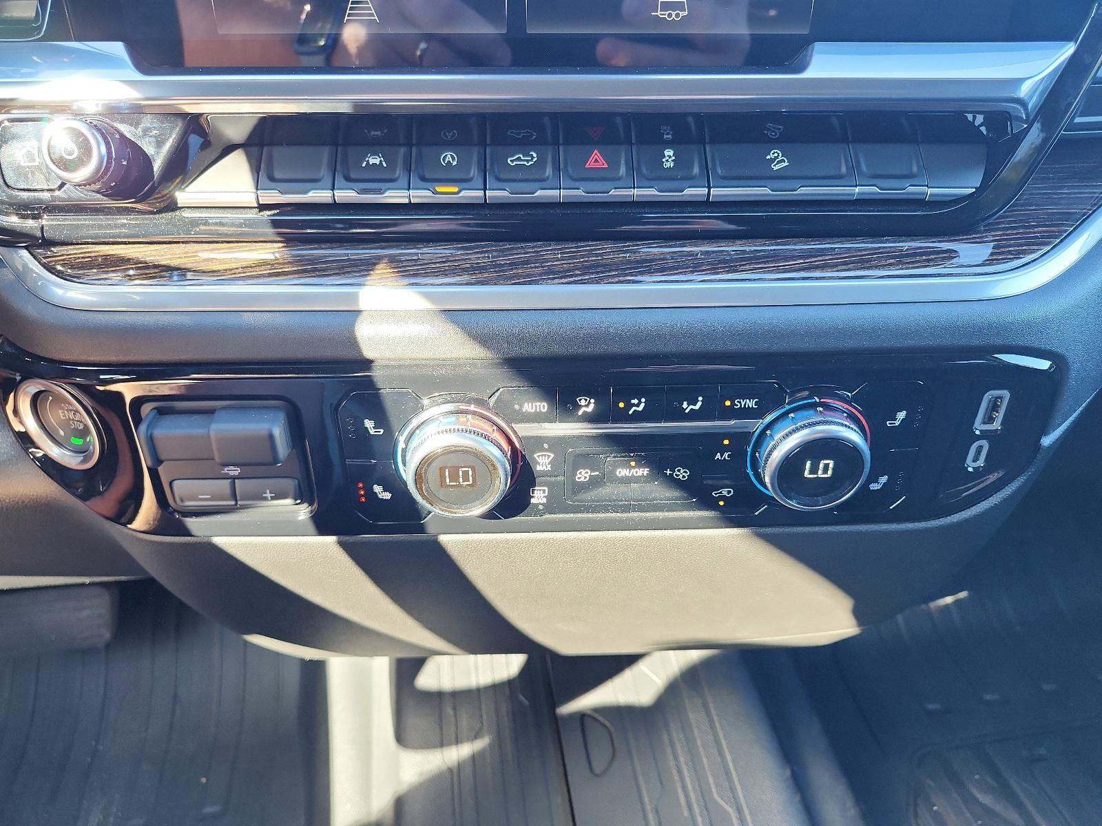 New 2026 GMC Sierra 1500 Elevation image 16