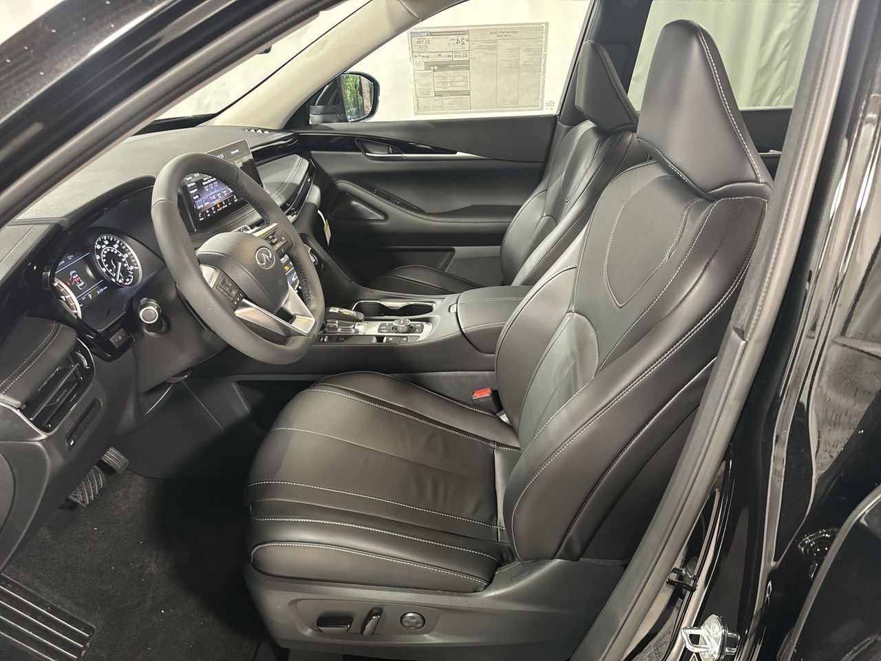 Certified 2025 INFINITI QX60 Pure image 31