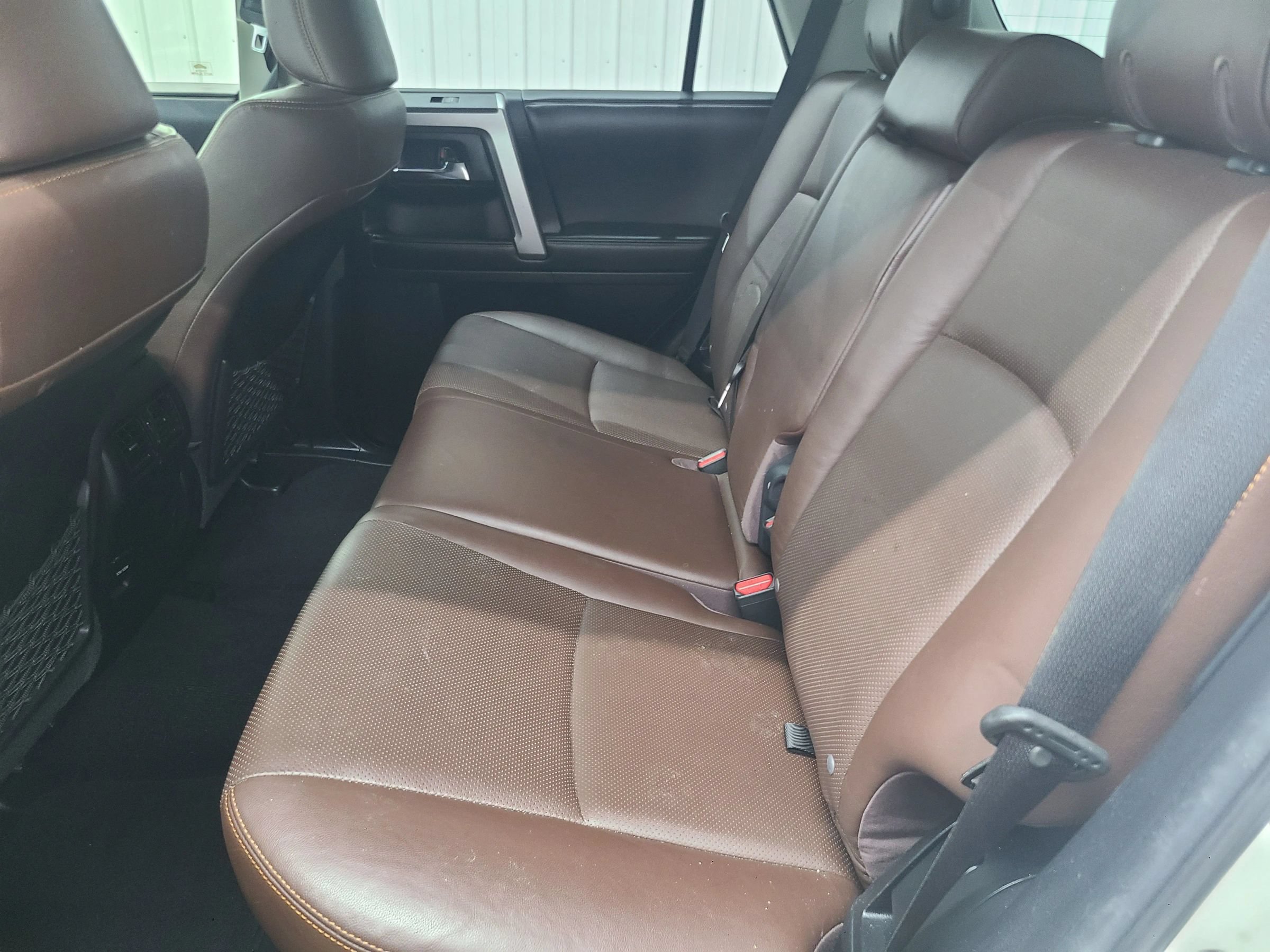 Used 2016 Toyota 4Runner Limited AWD/4WD image 40
