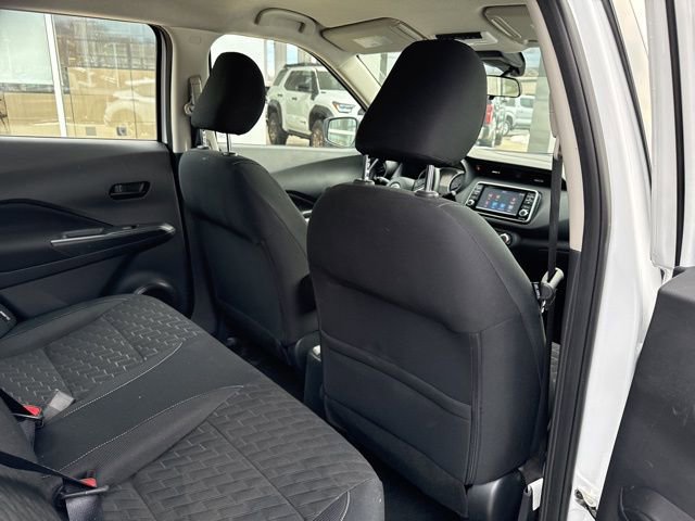 Used 2022 Nissan Kicks S image 35