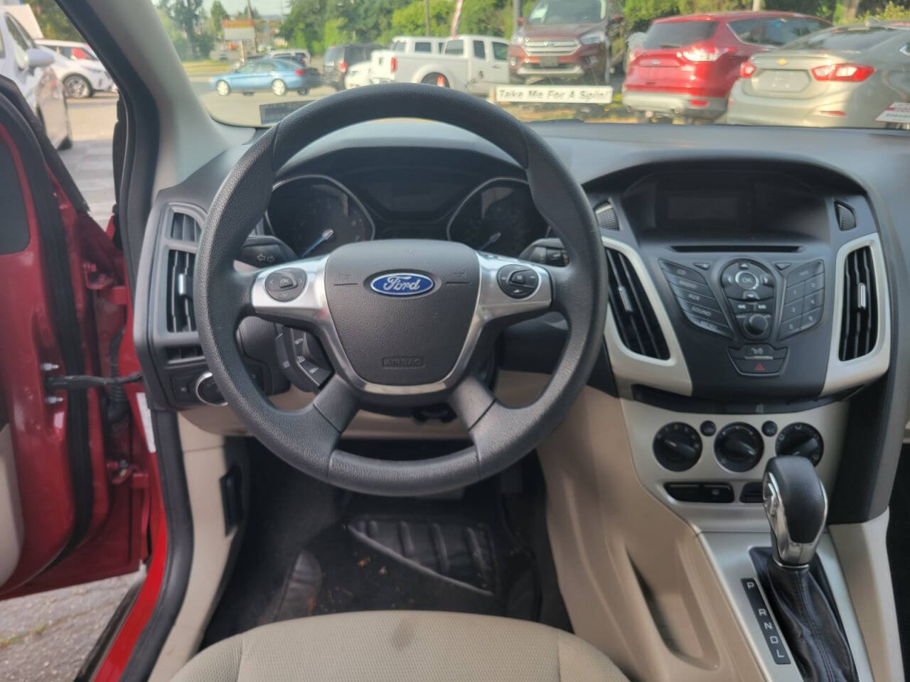 Used 2012 Ford Focus SE FWD image 11