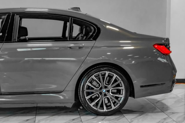 Used 2020 BMW 750i xDrive w/ Executive Package AWD/4WD image 19