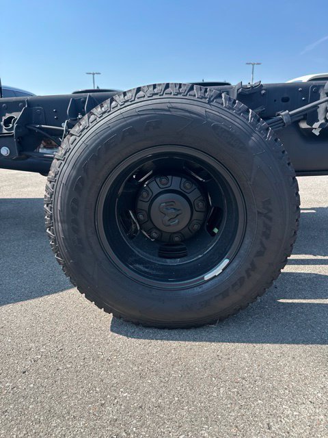 New 2026 RAM 3500 Tradesman AWD/4WD image 9