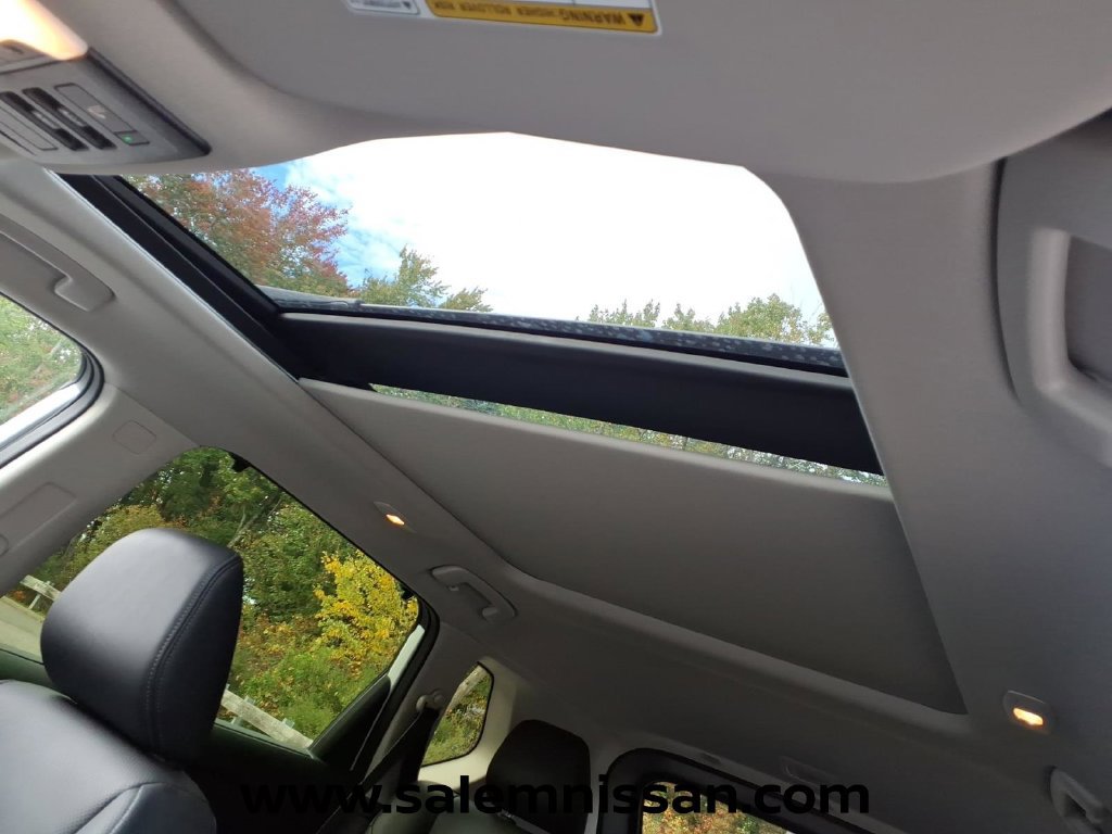 New 2026 Nissan Rogue Platinum AWD/4WD image 10
