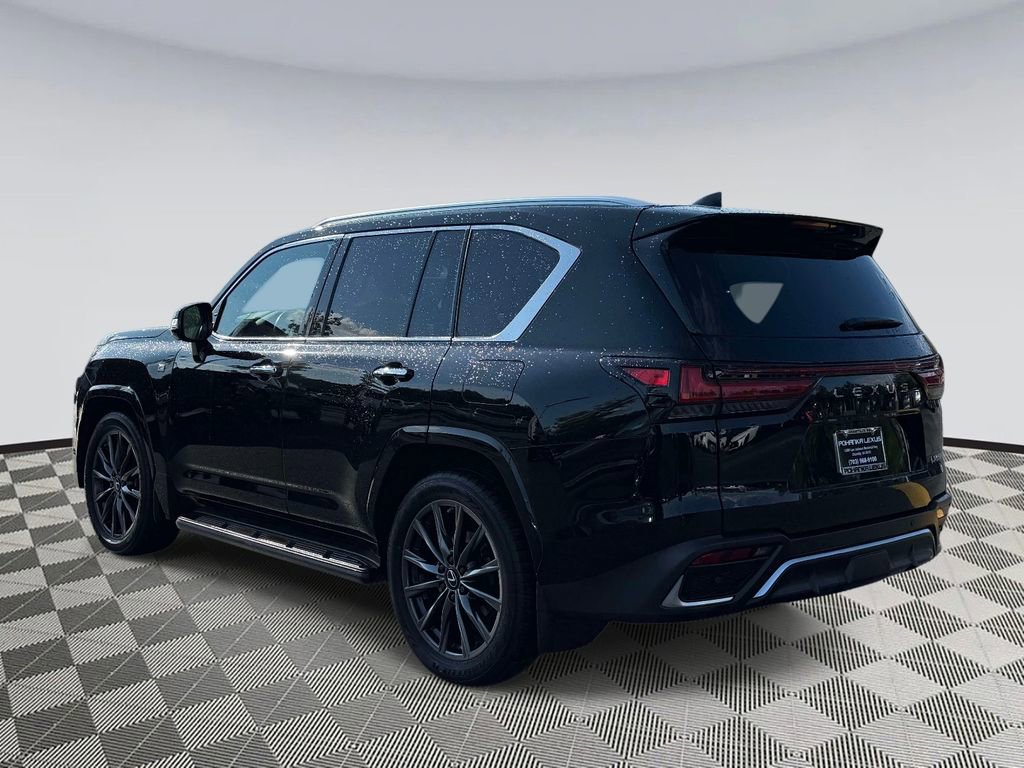 Used 2023 Lexus LX 600 F Sport w/ Accessory Package (Z1) AWD/4WD image 4