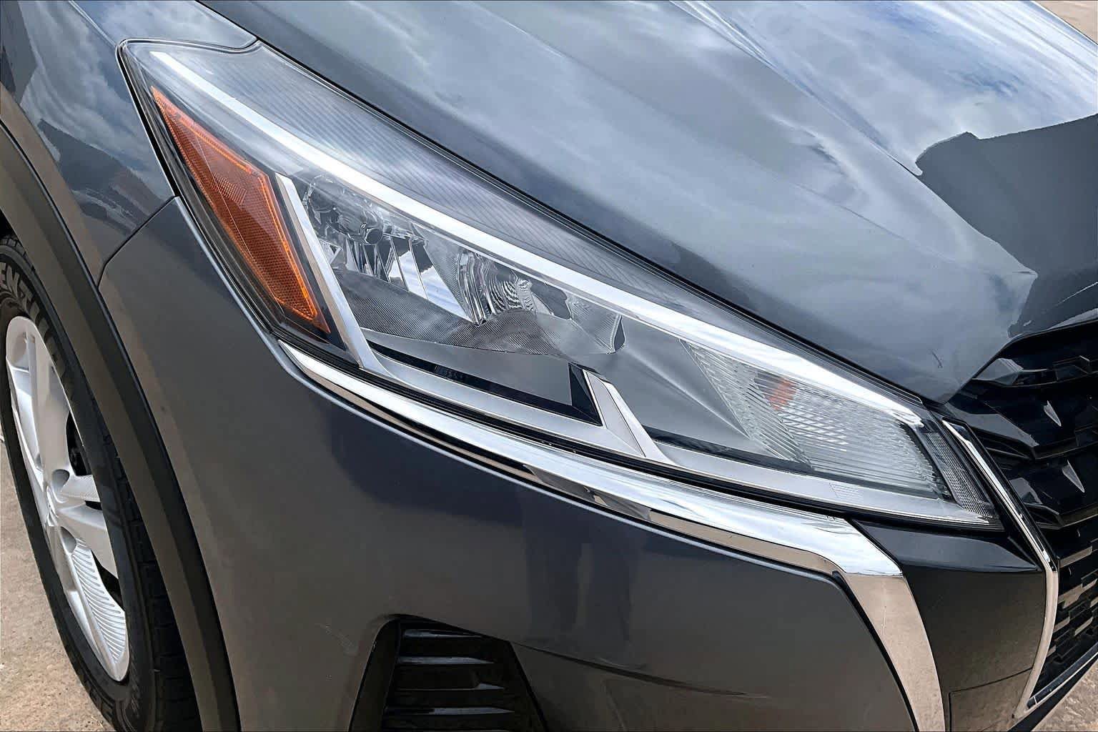 Used 2023 Nissan Kicks S FWD image 26