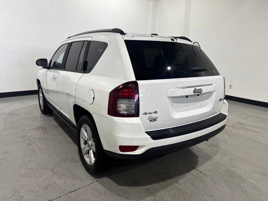Used 2017 Jeep Compass Latitude image 8