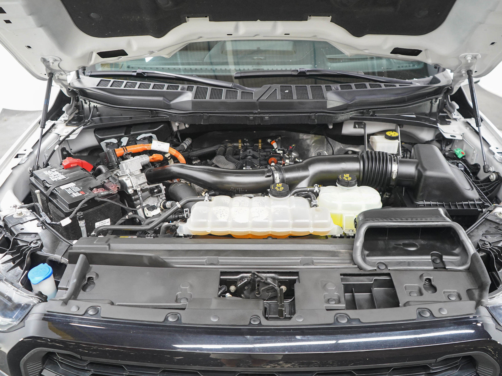 Used 2024 Ford F150 Lariat w/ Equipment Group 502A High AWD/4WD image 52