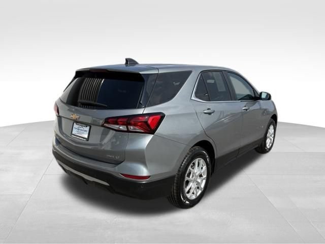 Used 2024 Chevrolet Equinox LT w/ Driver Convenience Package AWD/4WD image 2