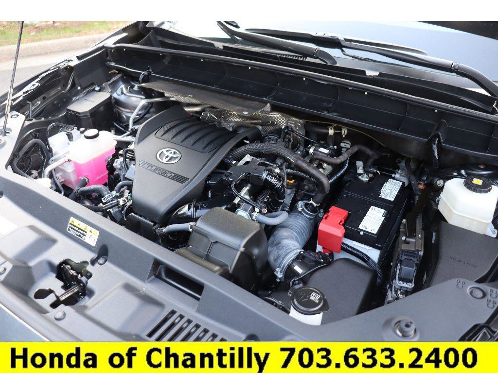Used 2023 Toyota Highlander LE image 34