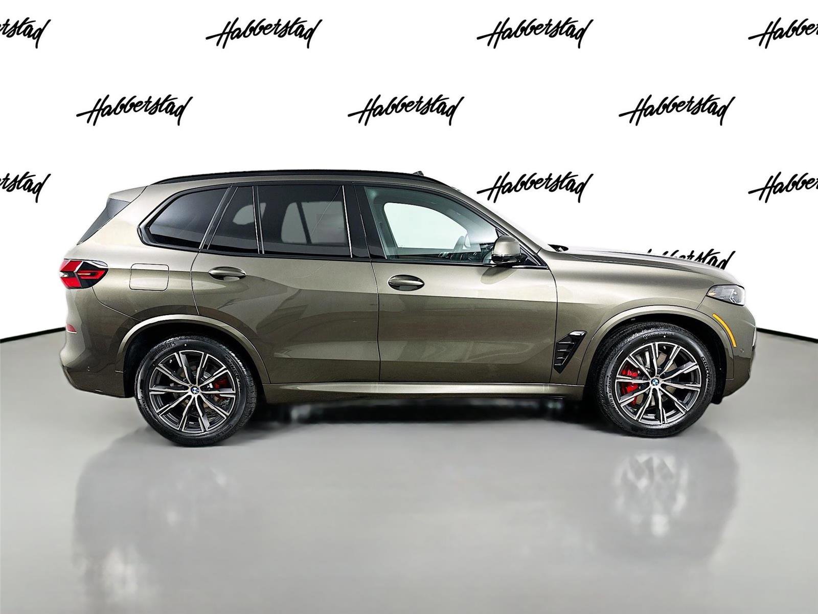 New 2026 BMW X5 xDrive40i w/ M Sport Package image 4