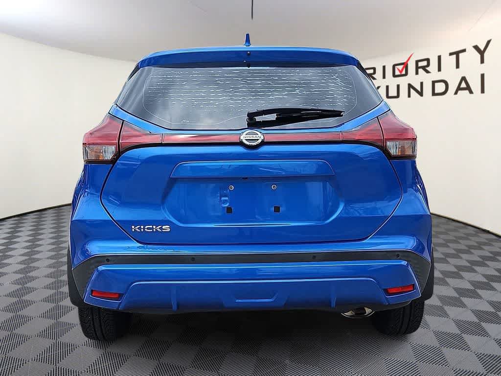 Used 2021 Nissan Kicks S FWD image 5