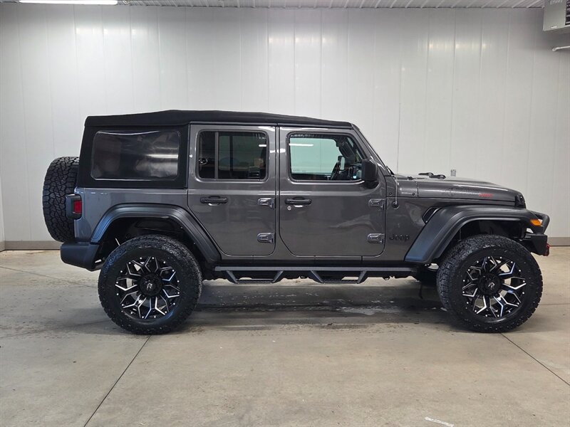 Used 2022 Jeep Wrangler Unlimited Sport AWD/4WD image 11