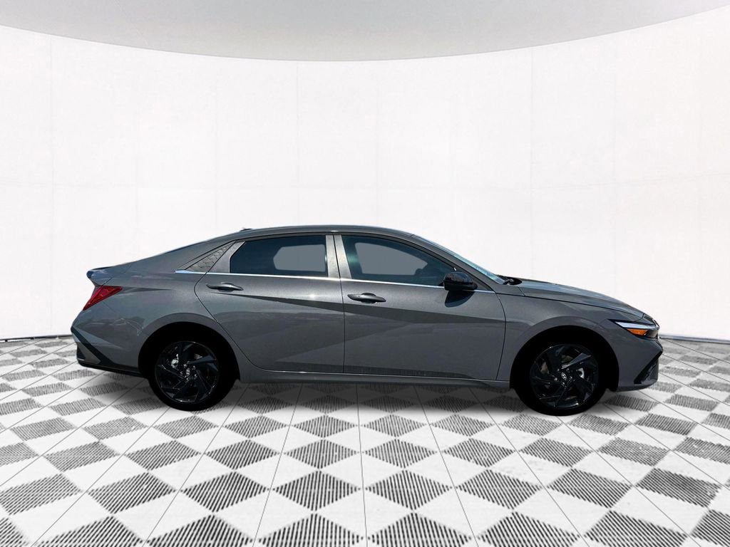 New 2026 Hyundai Elantra SEL Sport image 14
