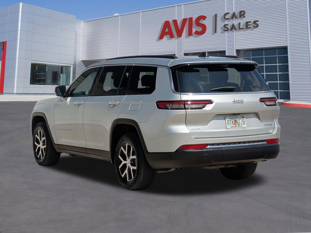 Used 2024 Jeep Grand Cherokee L Limited w/ Luxury Tech Group II image 9