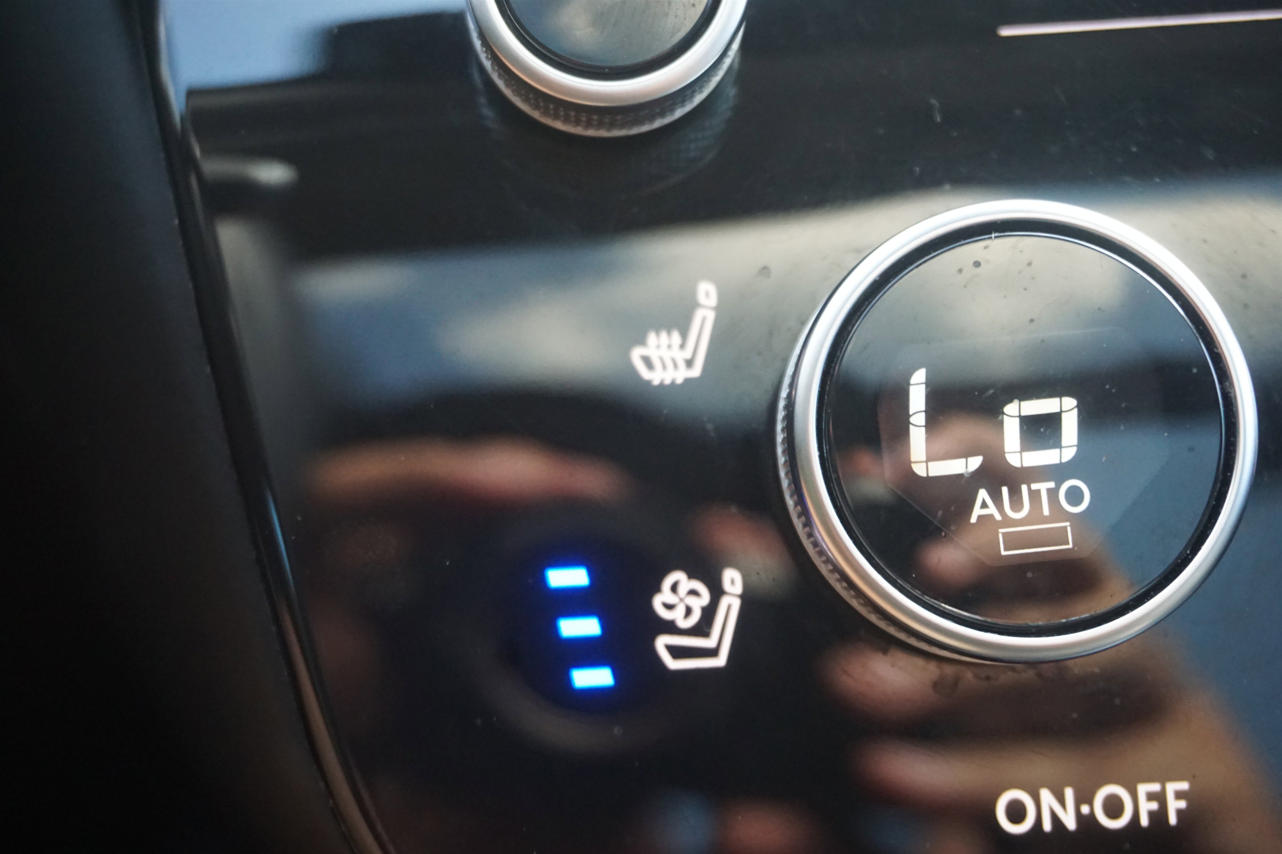 Used 2022 INFINITI QX60 Luxe w/ Vision Package image 34