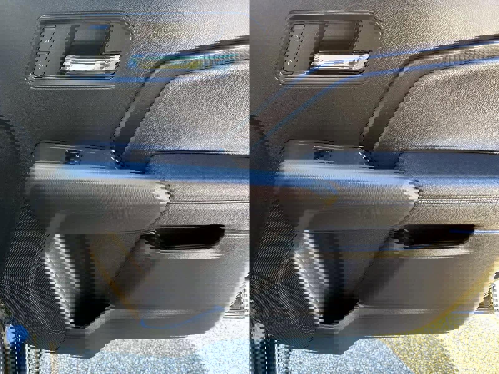 Used 2023 Chevrolet Colorado LT w/ LT Convenience Package III image 10