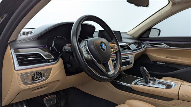 Used 2017 BMW 740i RWD image 23